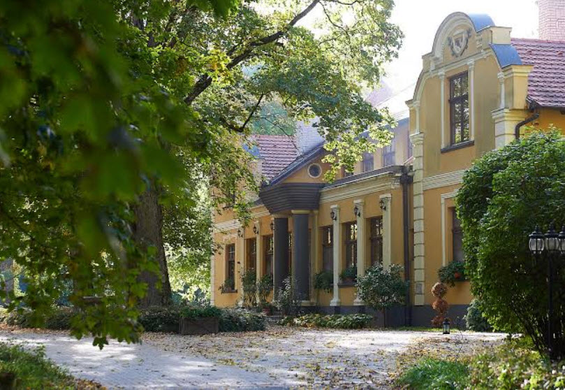 UGODY-KASTÉLY, Hungary